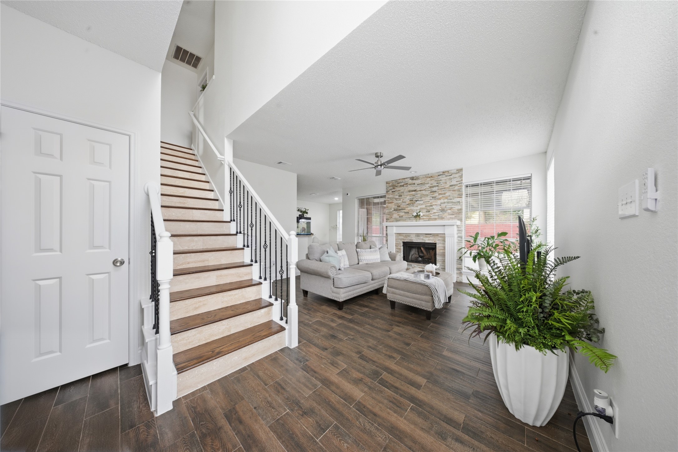 2108 Montclair Lane Lewisville TX 75067