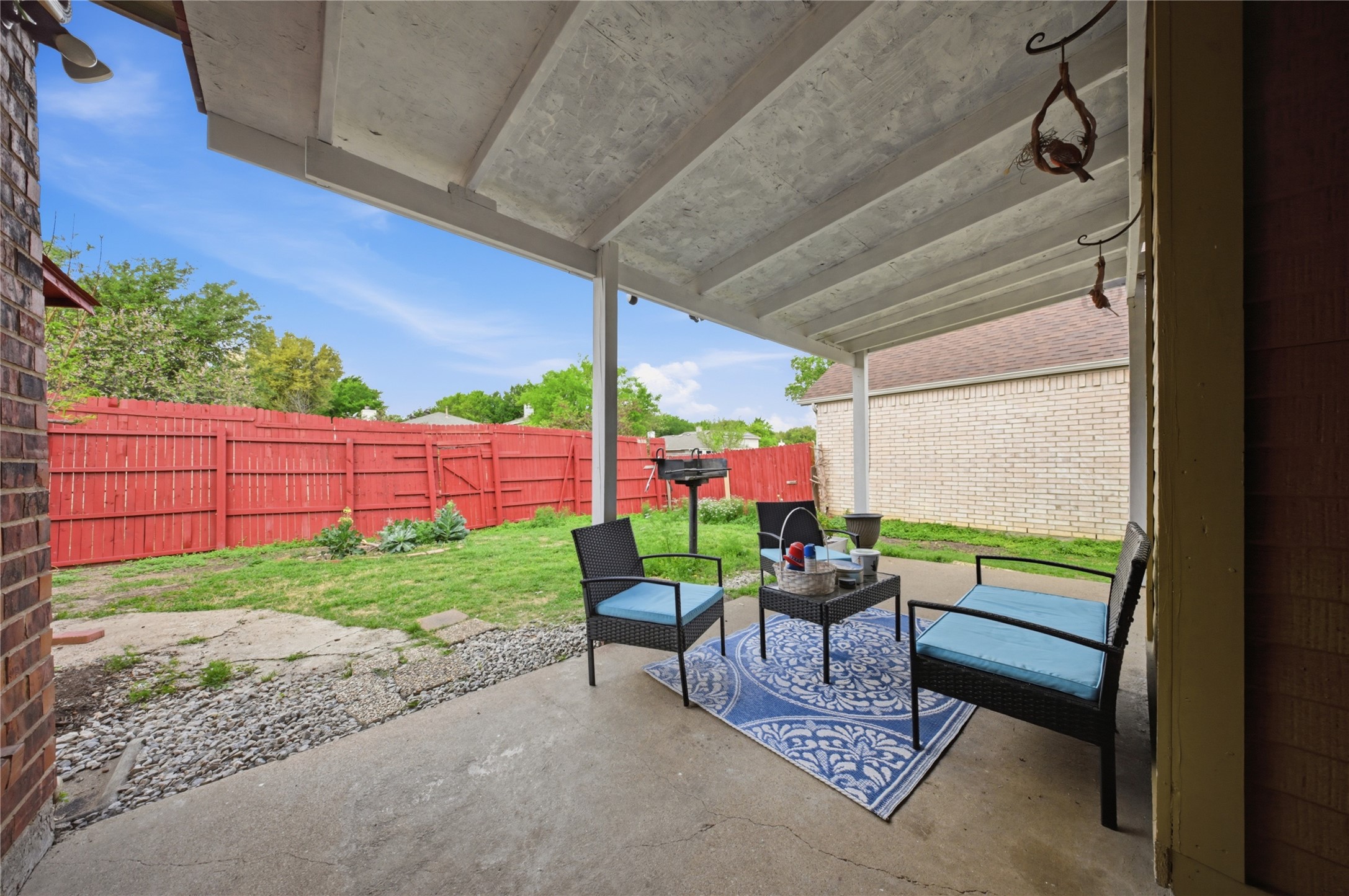 2108 Montclair Lane Lewisville TX 75067