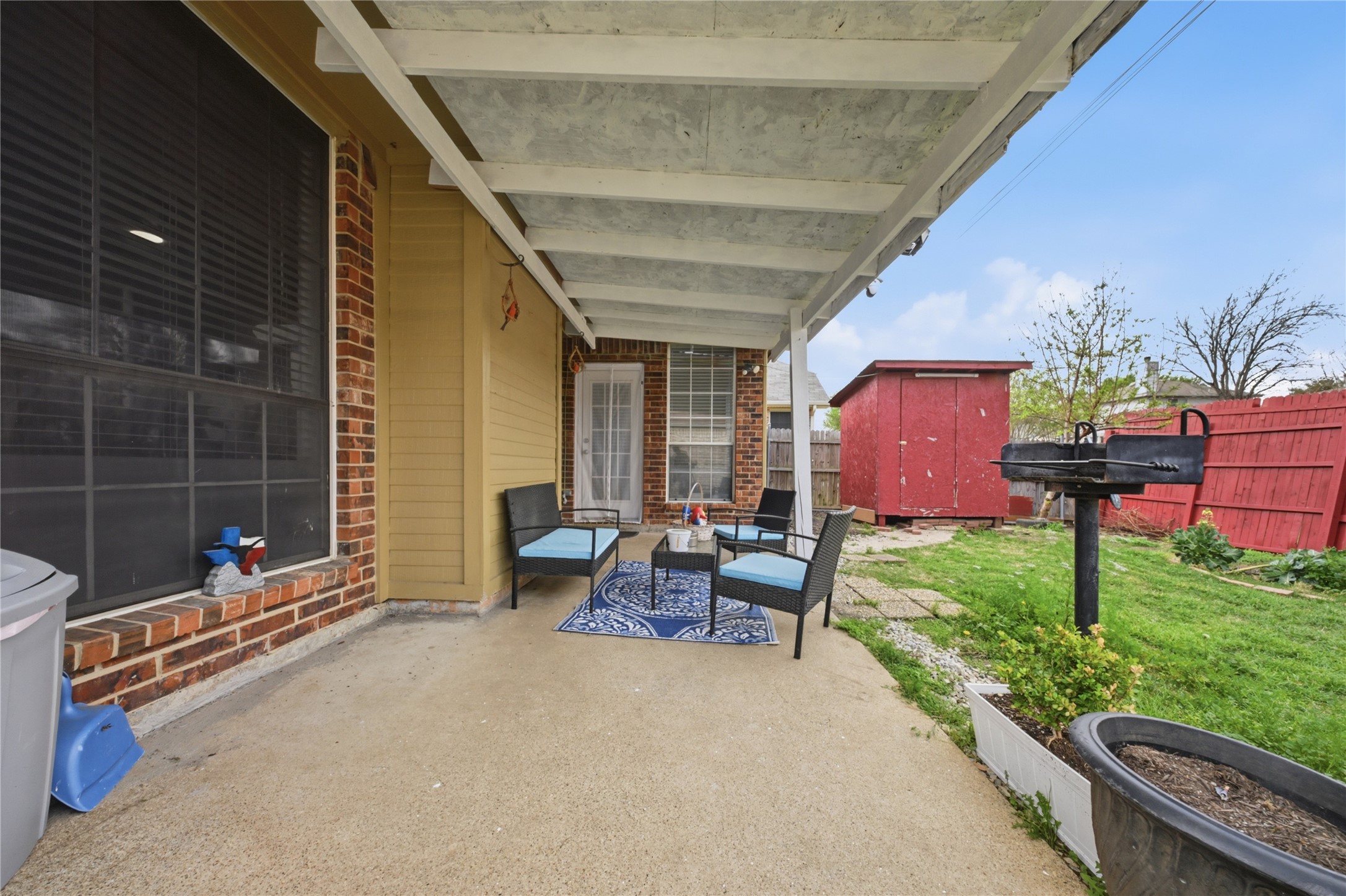 2108 Montclair Lane Lewisville TX 75067