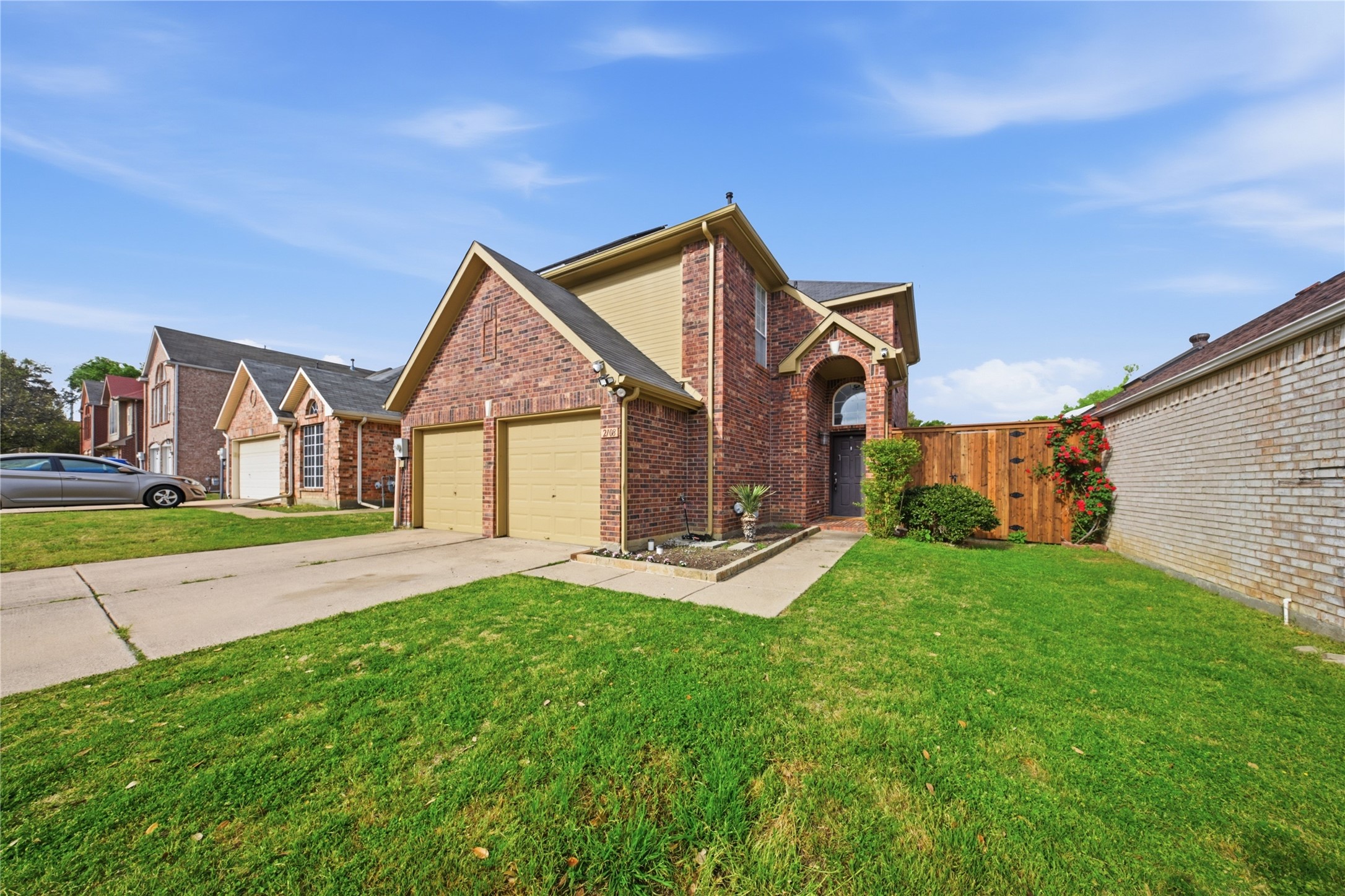 2108 Montclair Lane Lewisville TX 75067