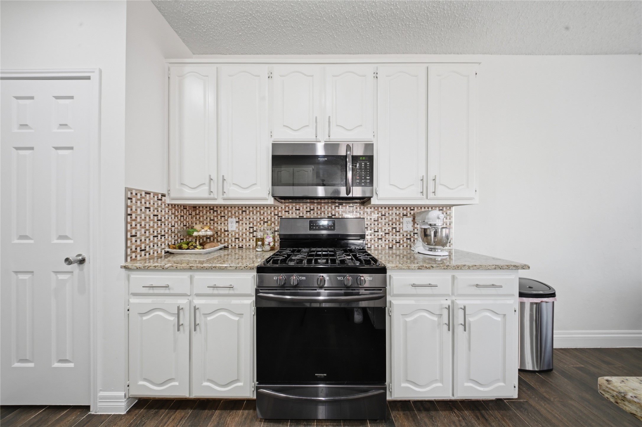 2108 Montclair Lane Lewisville TX 75067