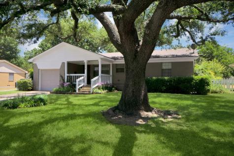 1306 N Morris Street Mckinney TX 75069