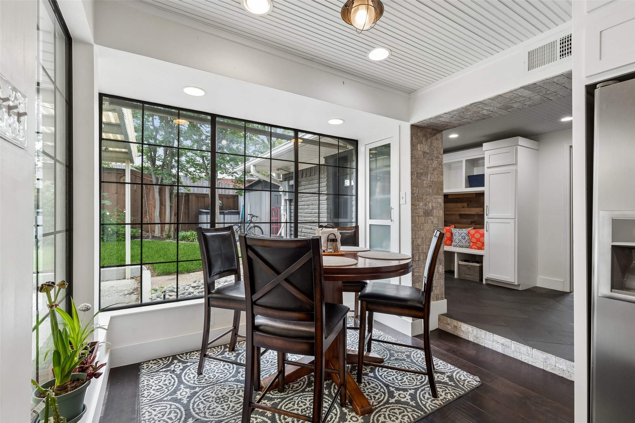 2808 Reedcroft Drive Farmers Branch TX 75234
