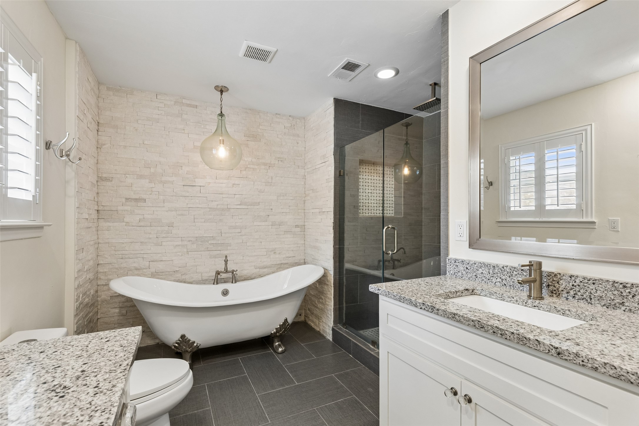 2808 Reedcroft Drive Farmers Branch TX 75234