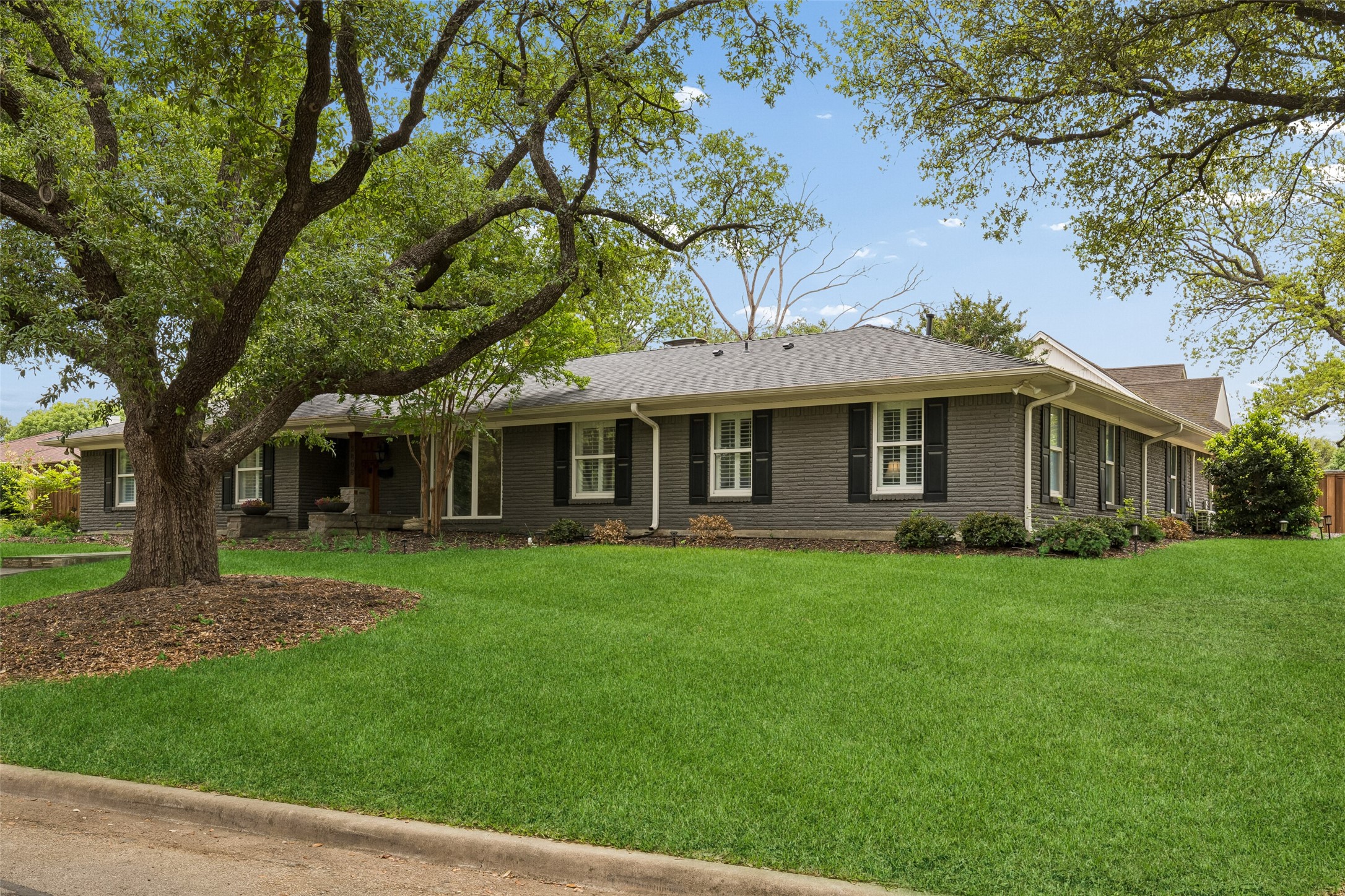 2808 Reedcroft Drive Farmers Branch TX 75234