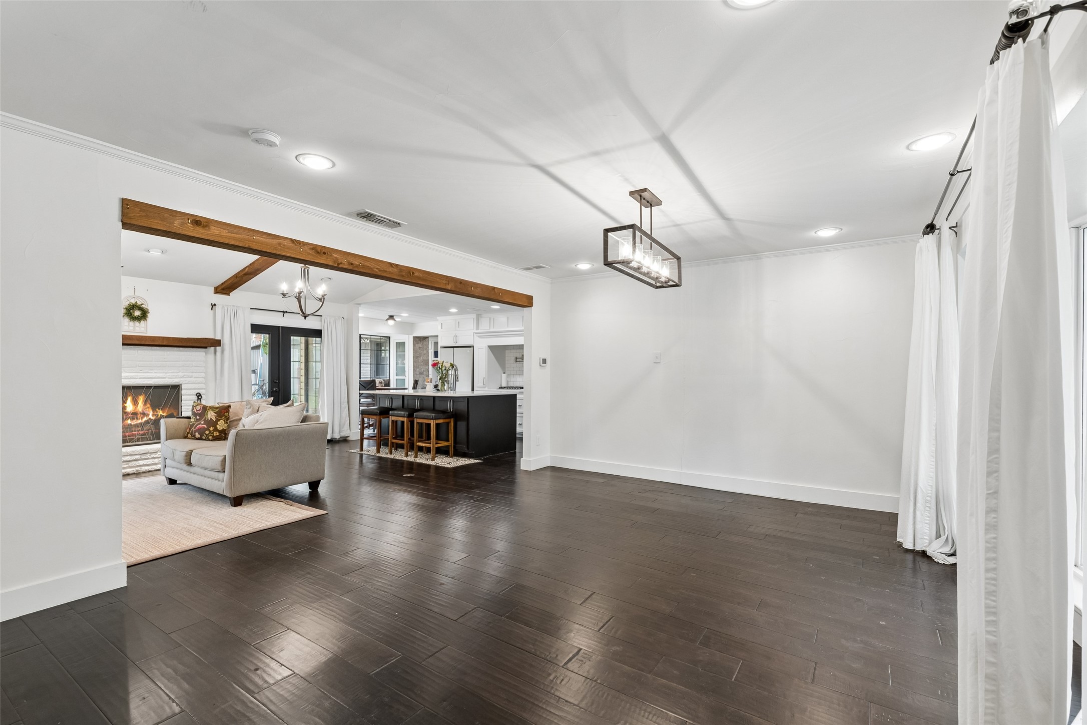 2808 Reedcroft Drive Farmers Branch TX 75234