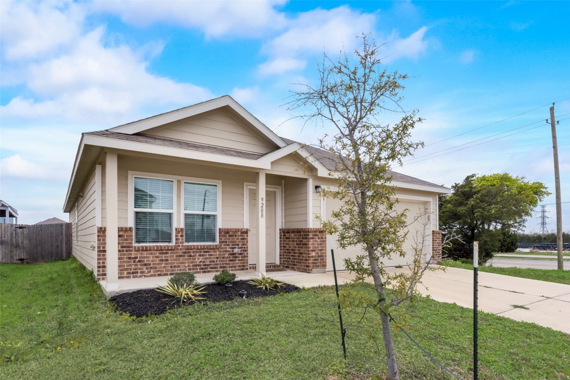 9208 Summerlee Street Dallas TX 75227
