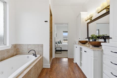 57 Independence Trail Waco TX 76708