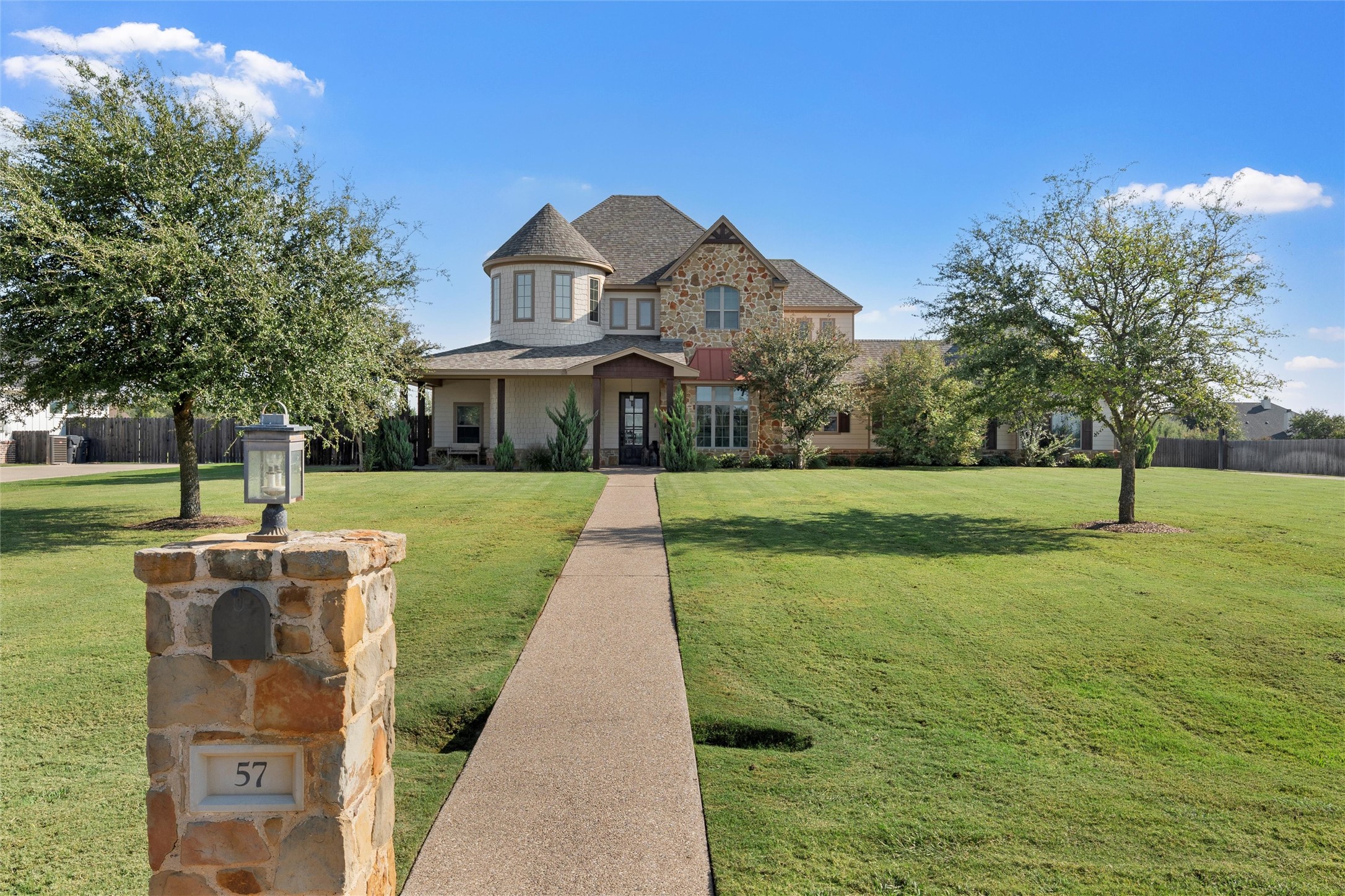 57 Independence Trail Waco TX 76708
