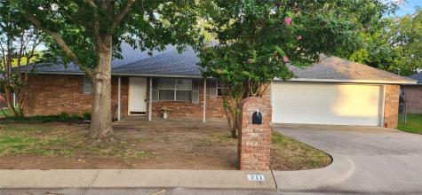 211 Cedar Street Weatherford TX 76086