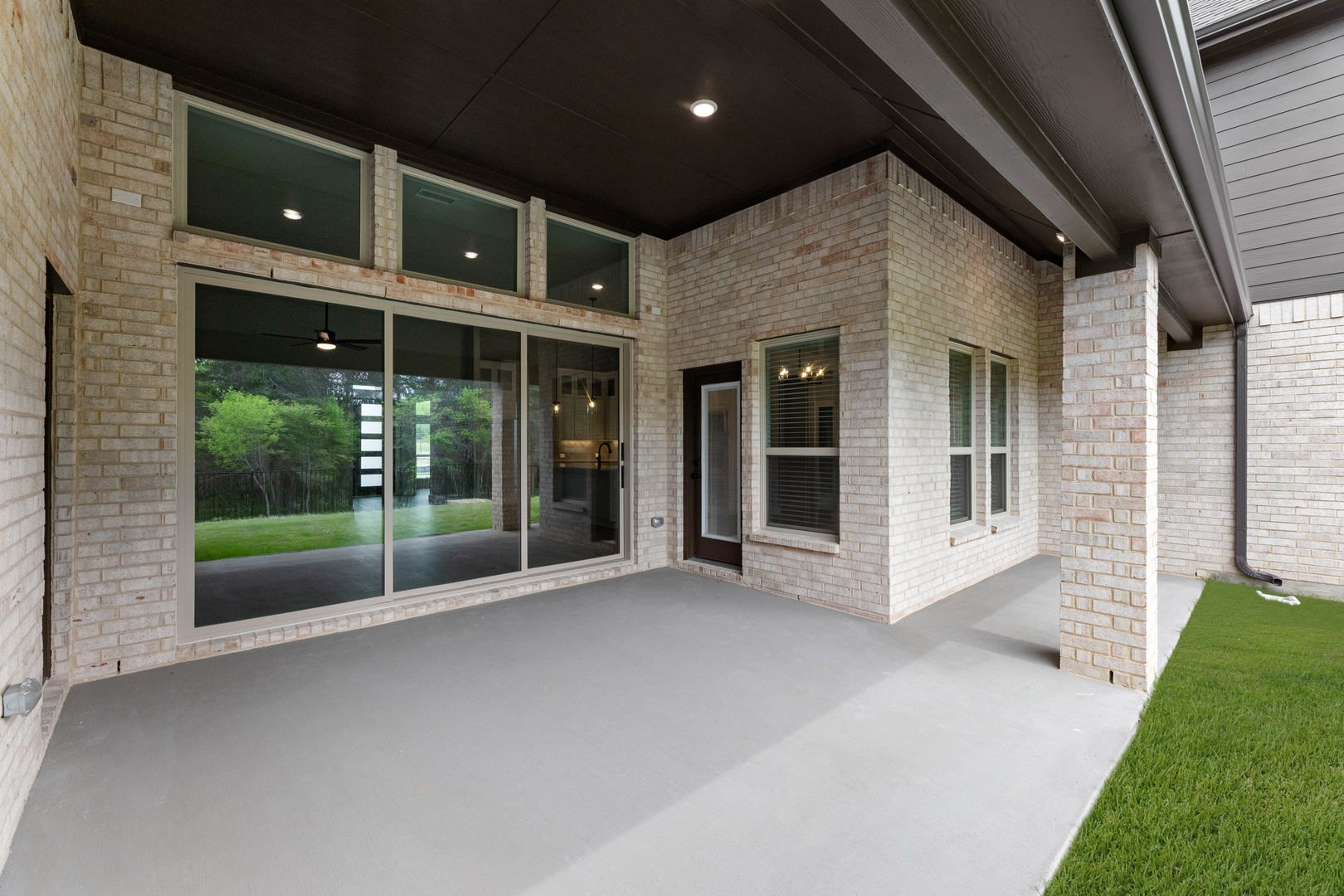 111 Broadmoor Lane Ovilla TX 75154