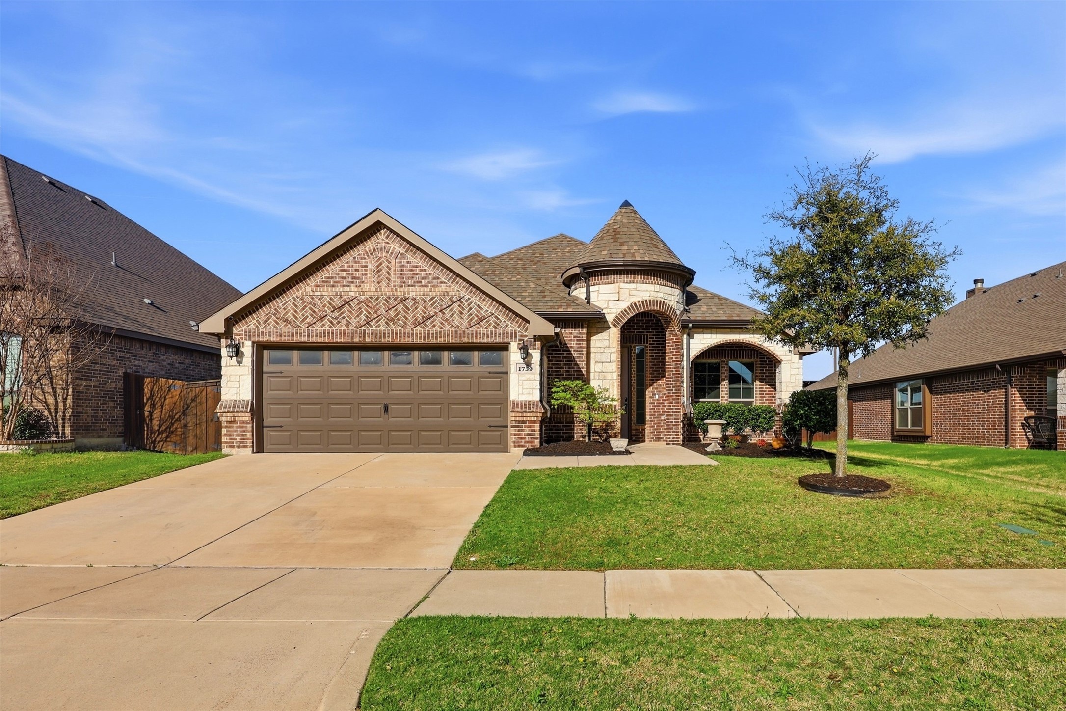 1739 Riviera Drive Waxahachie TX 75165