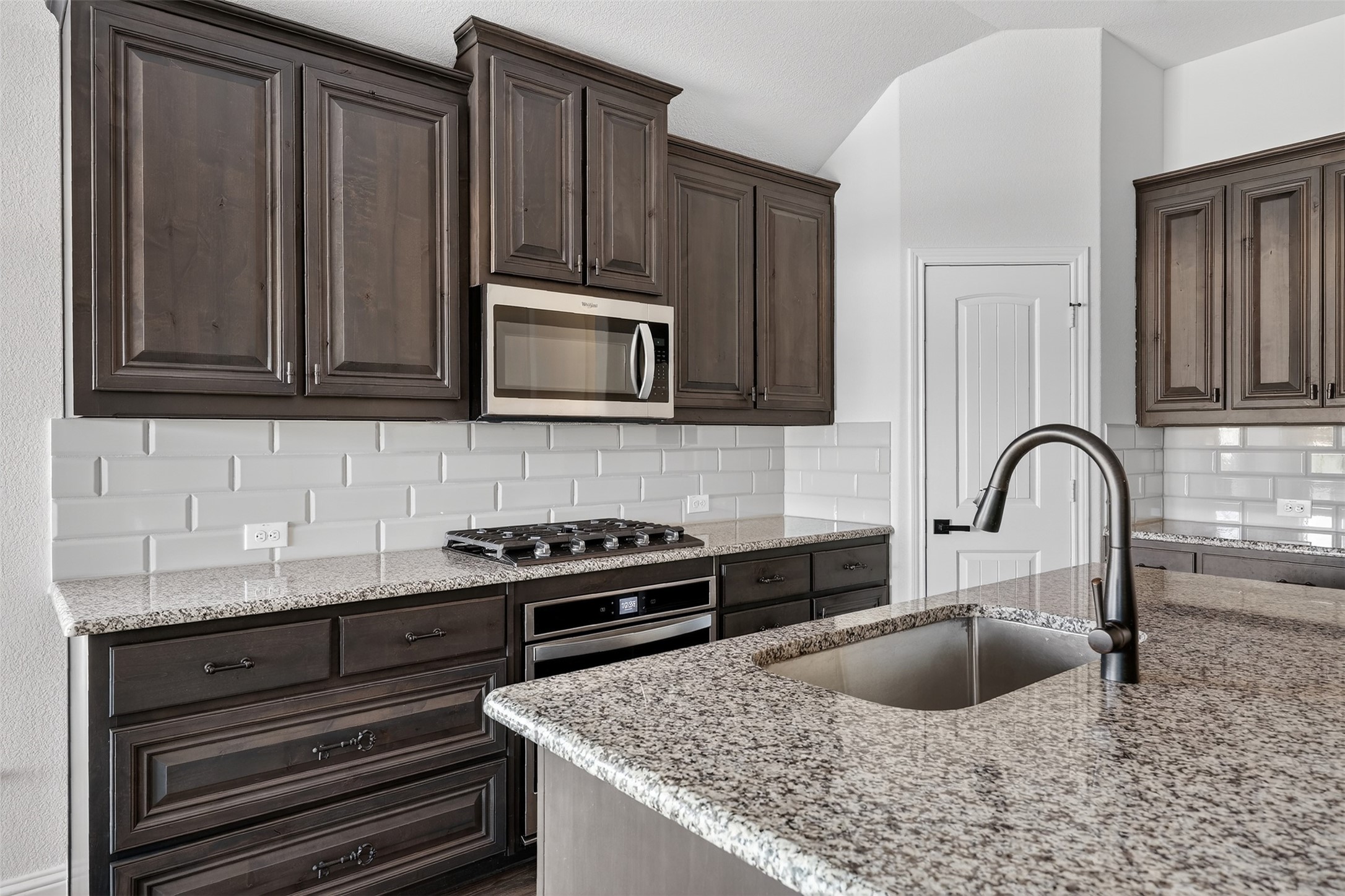 1739 Riviera Drive Waxahachie TX 75165