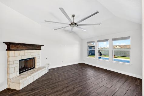 1739 Riviera Drive Waxahachie TX 75165
