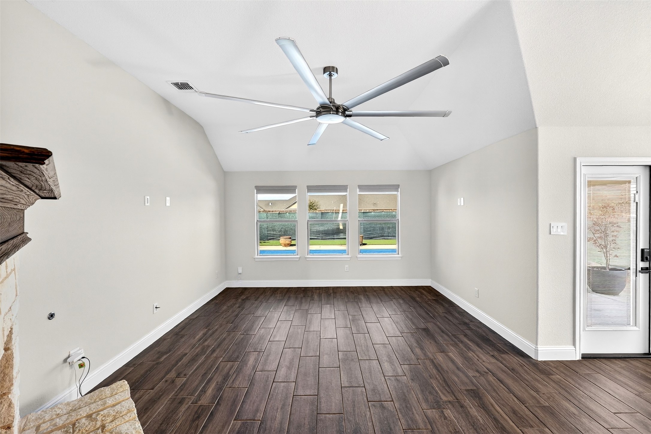1739 Riviera Drive Waxahachie TX 75165