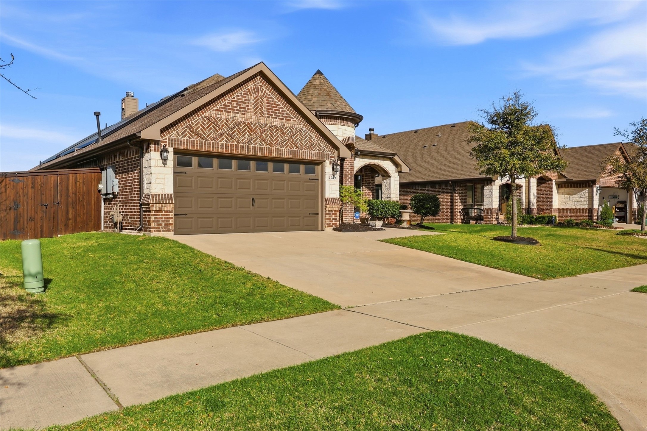1739 Riviera Drive Waxahachie TX 75165
