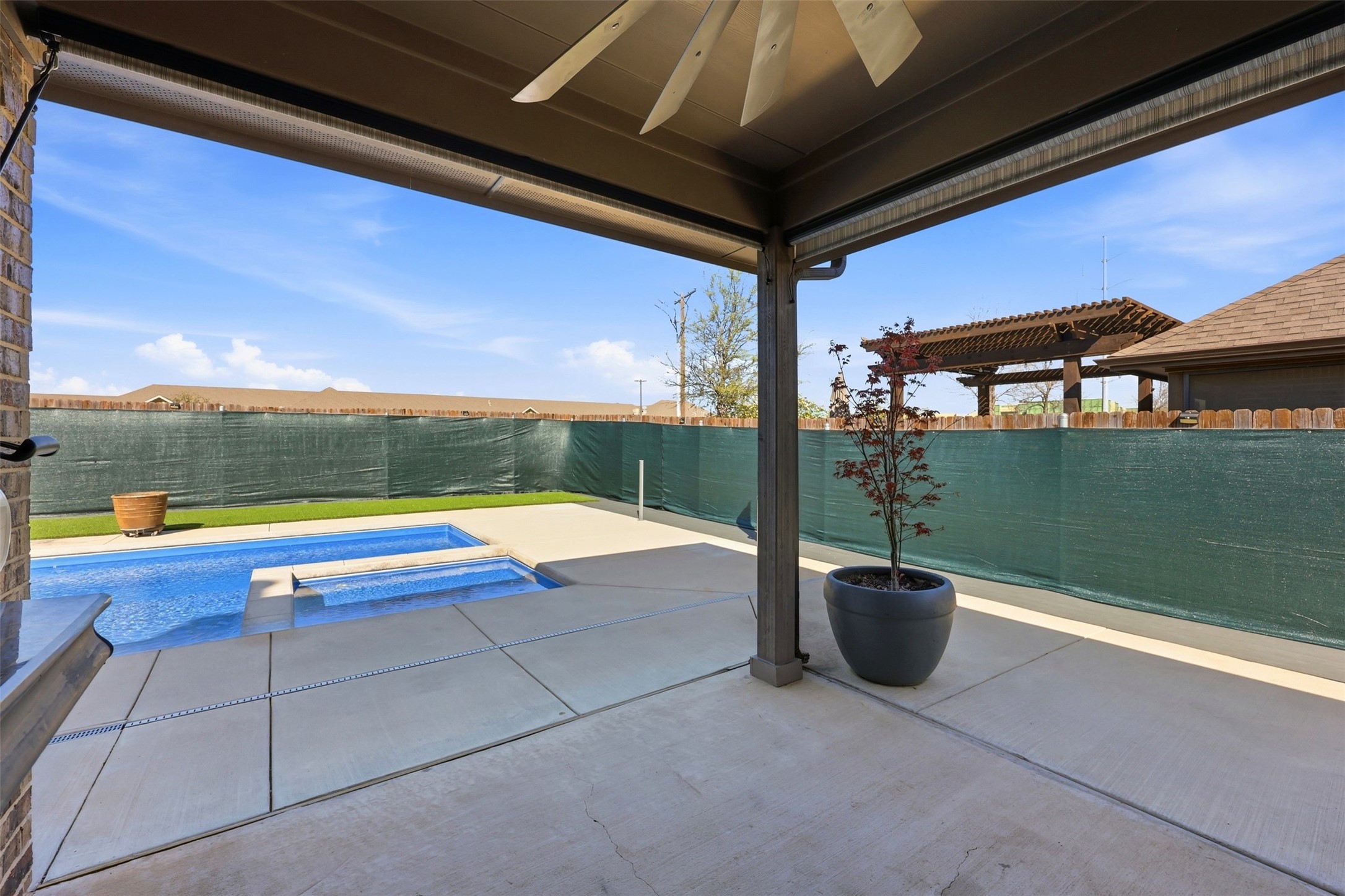 1739 Riviera Drive Waxahachie TX 75165