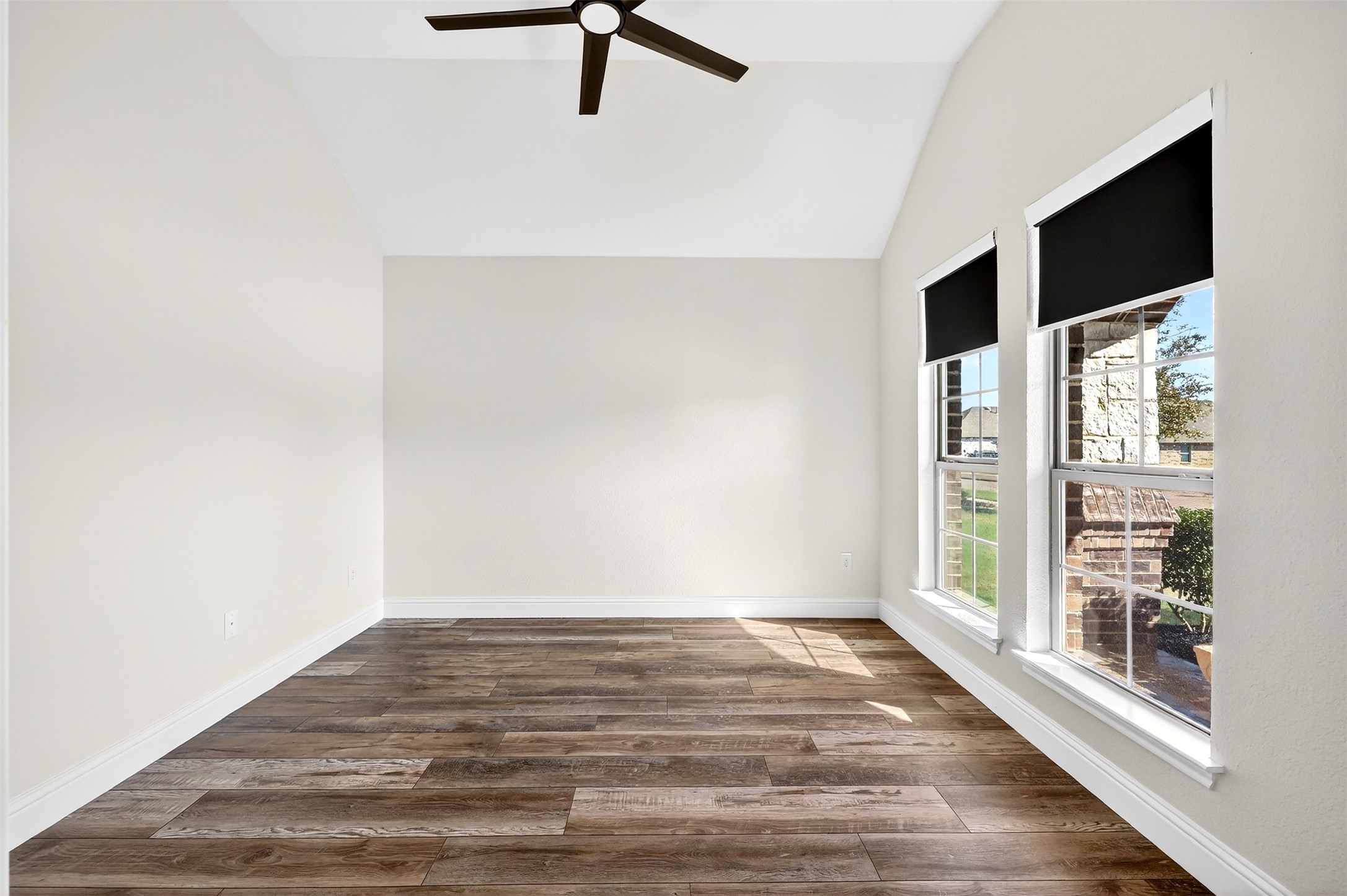 1739 Riviera Drive Waxahachie TX 75165
