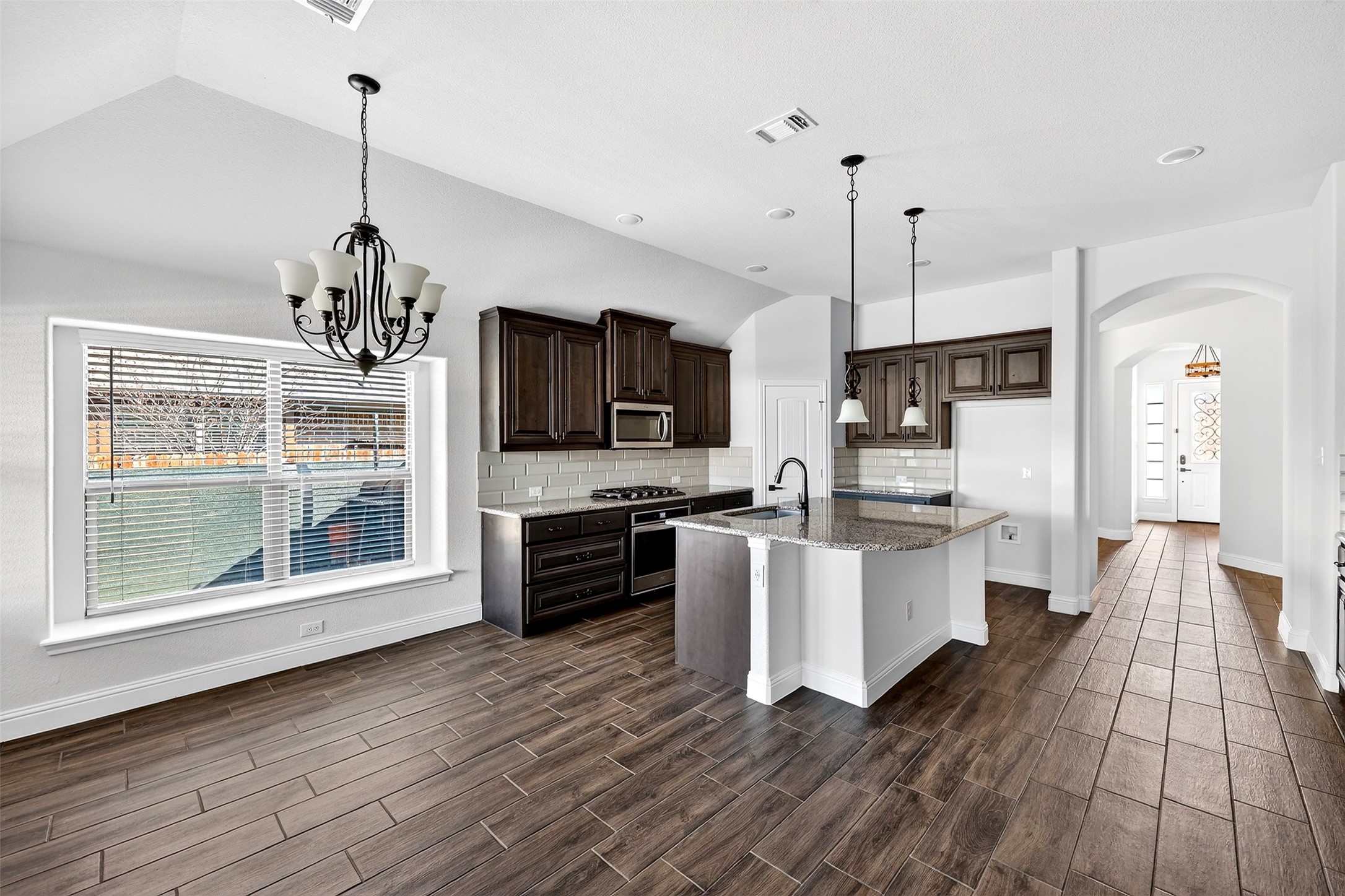 1739 Riviera Drive Waxahachie TX 75165