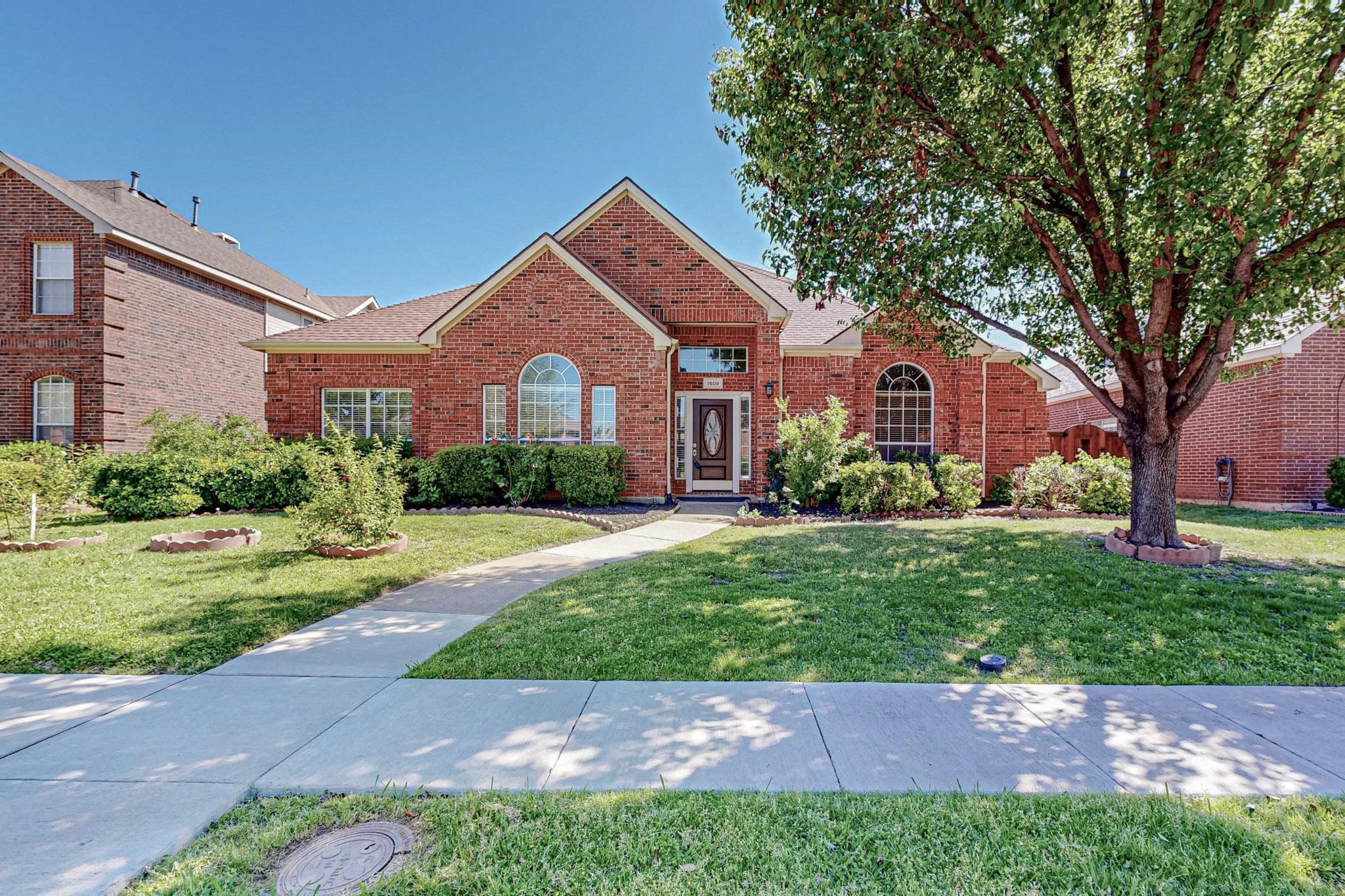 1509 Indian Springs Carrollton TX 75007