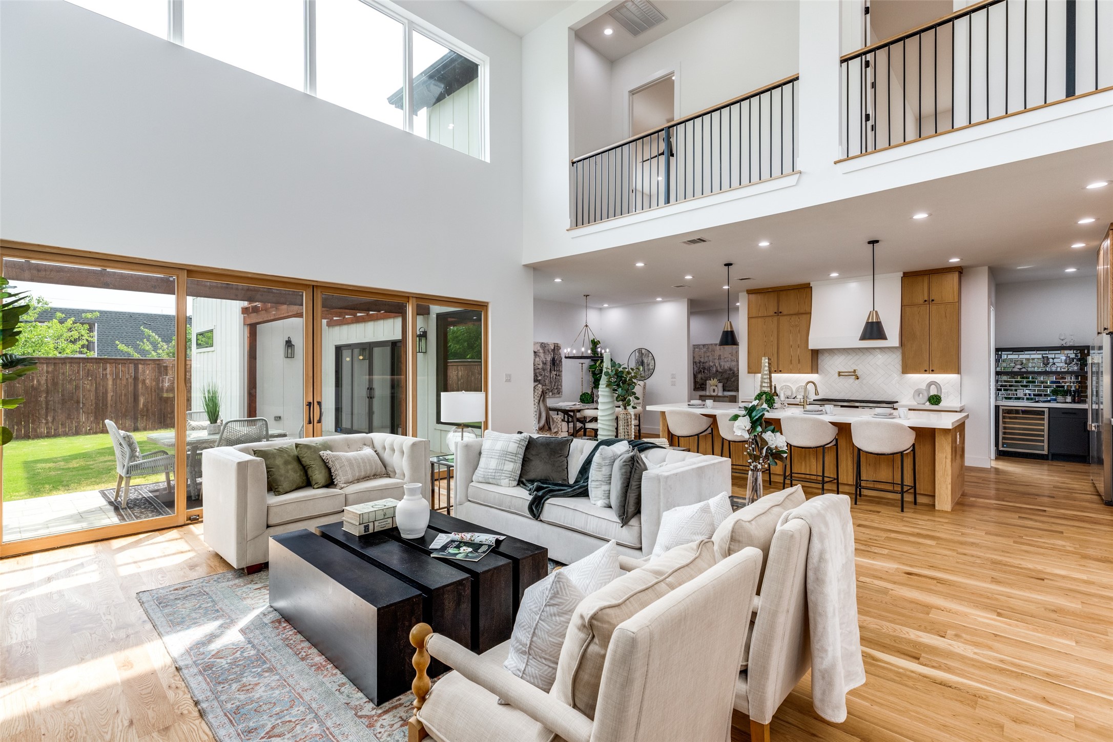 3742 Almazan Drive Dallas TX 75220