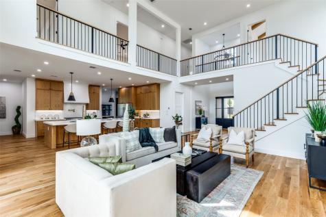 3742 Almazan Drive Dallas TX 75220