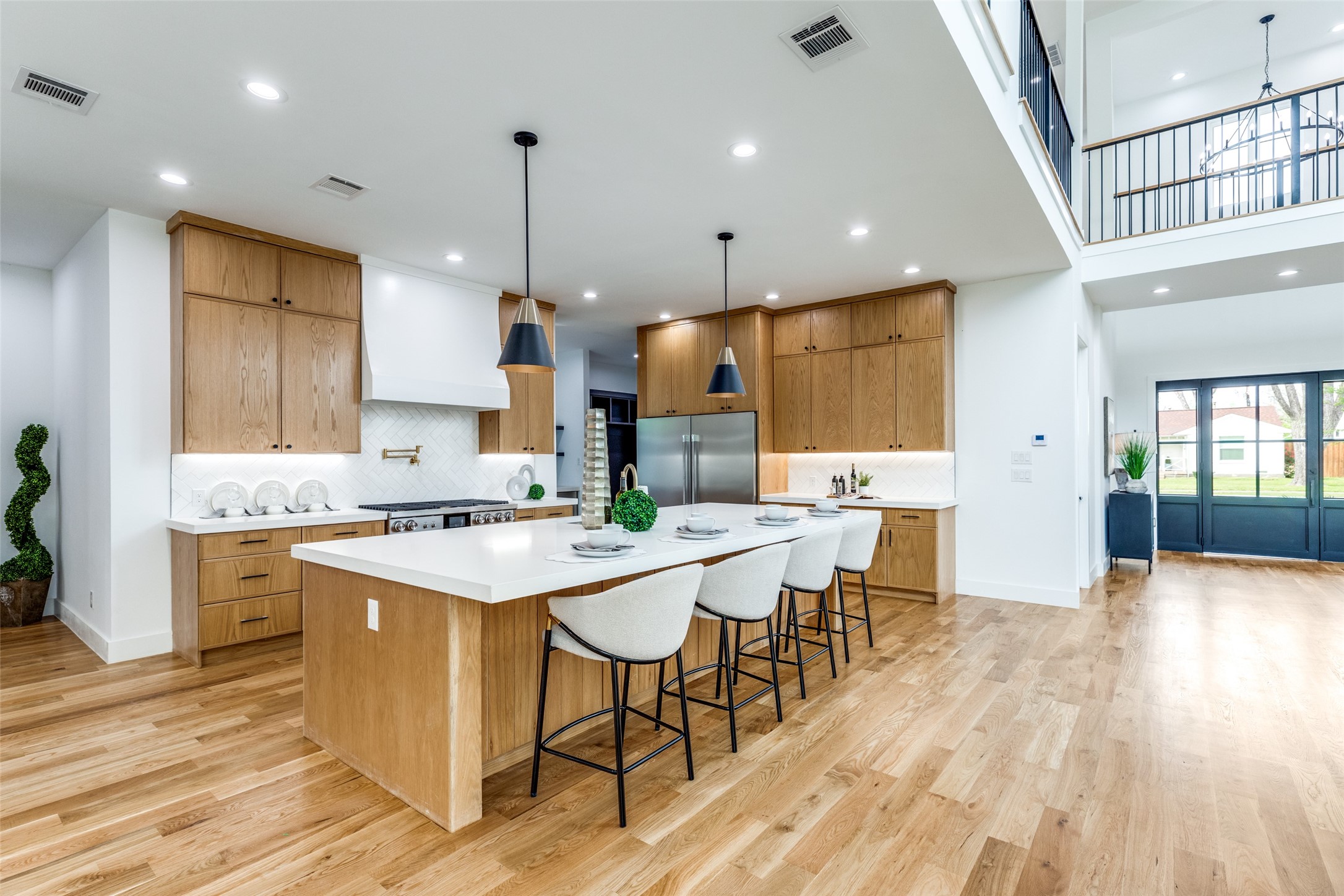 3742 Almazan Drive Dallas TX 75220
