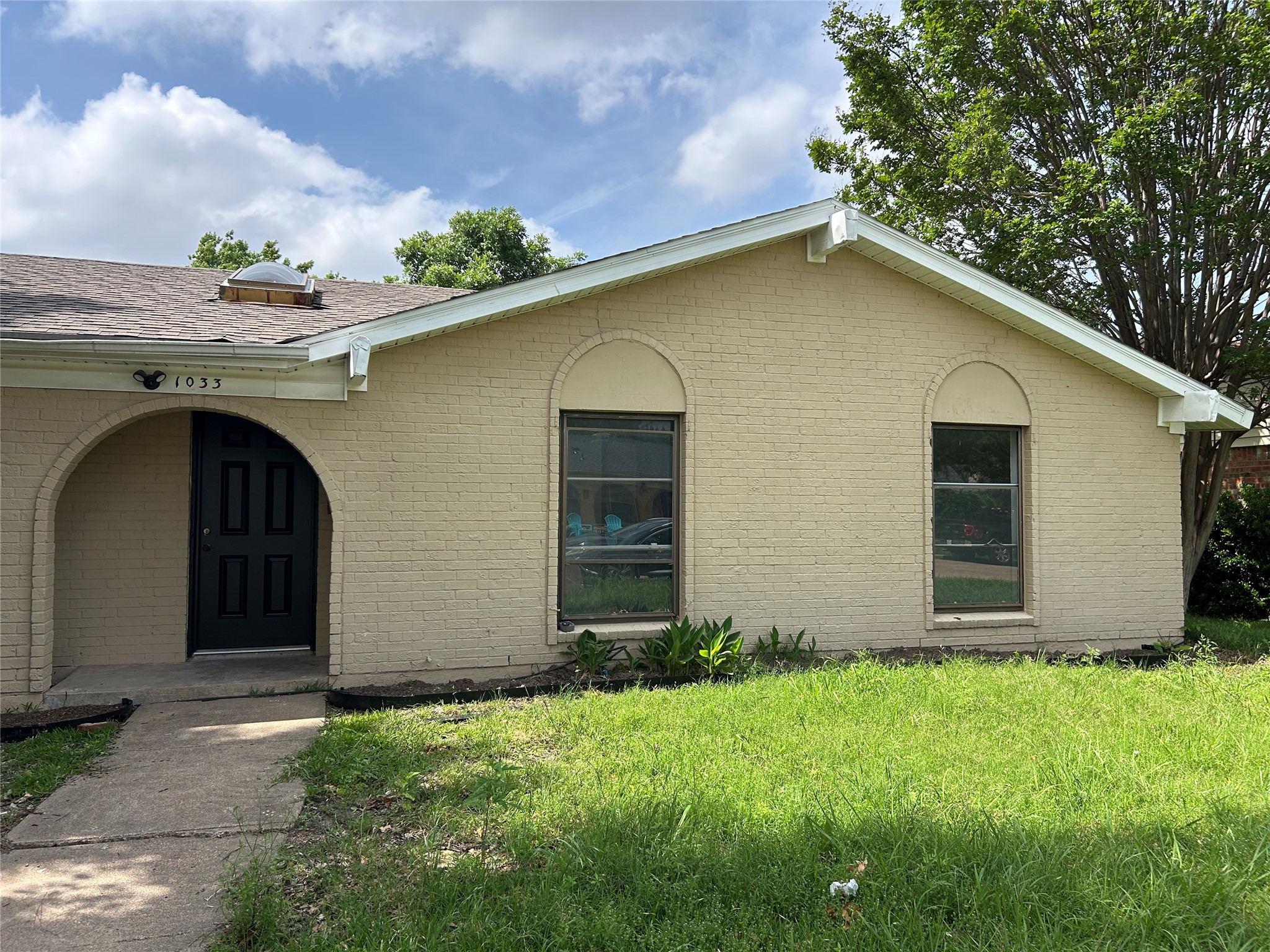 1033 Rockledge Drive Garland TX 75043