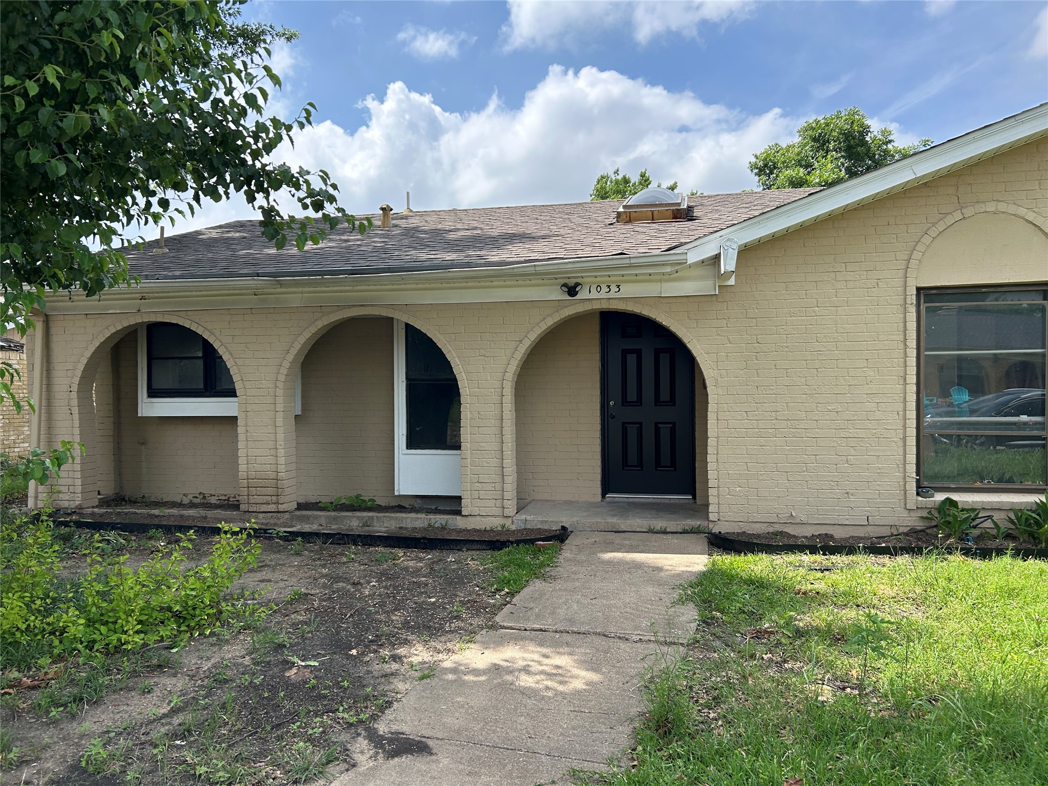 1033 Rockledge Drive Garland TX 75043