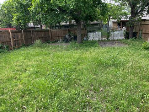 1033 Rockledge Drive Garland TX 75043