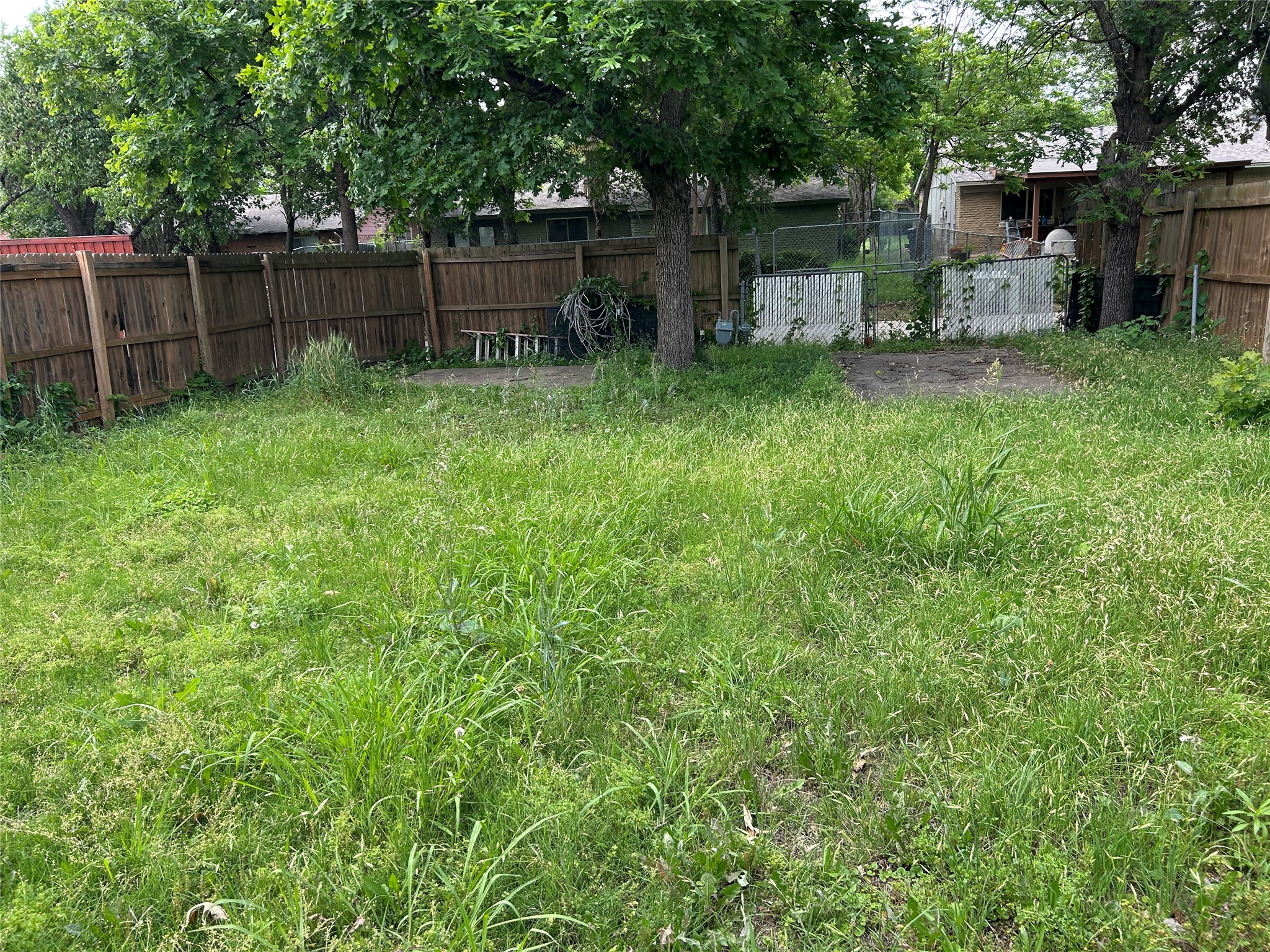 1033 Rockledge Drive Garland TX 75043