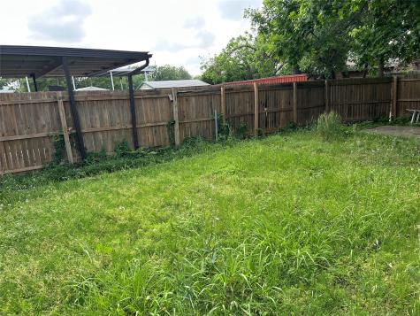 1033 Rockledge Drive Garland TX 75043