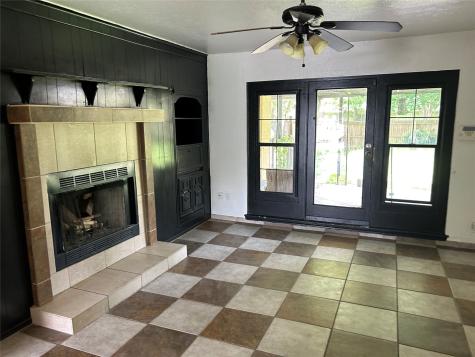 1033 Rockledge Drive Garland TX 75043