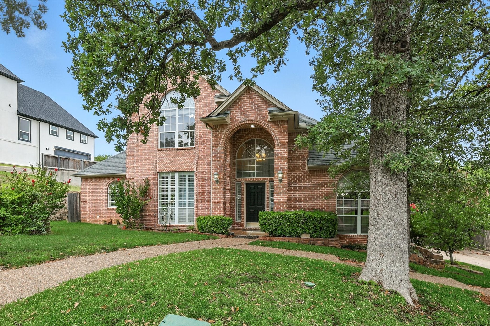 2105 Hillridge Court Arlington TX 76012