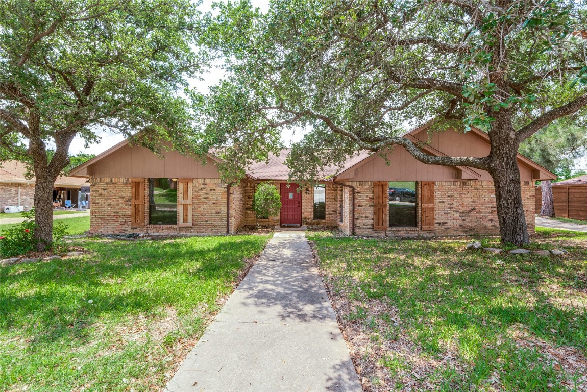 2005 Libby Lane Grand Prairie TX 75050