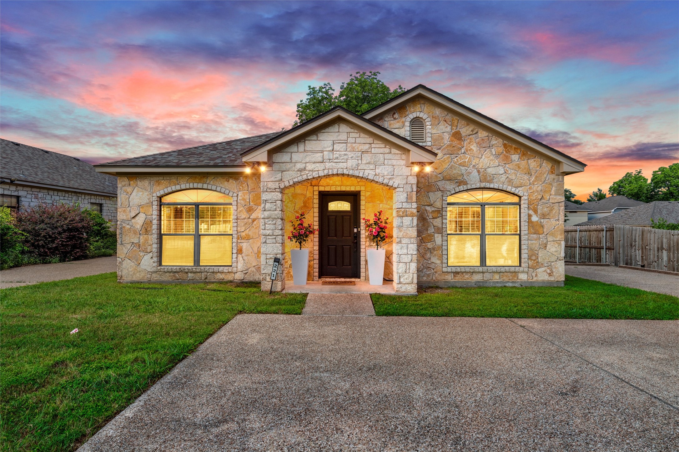 221 Gurley Lane Waco TX 76706