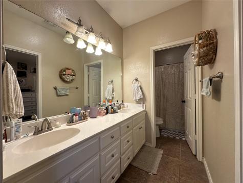 221 Gurley Lane Waco TX 76706