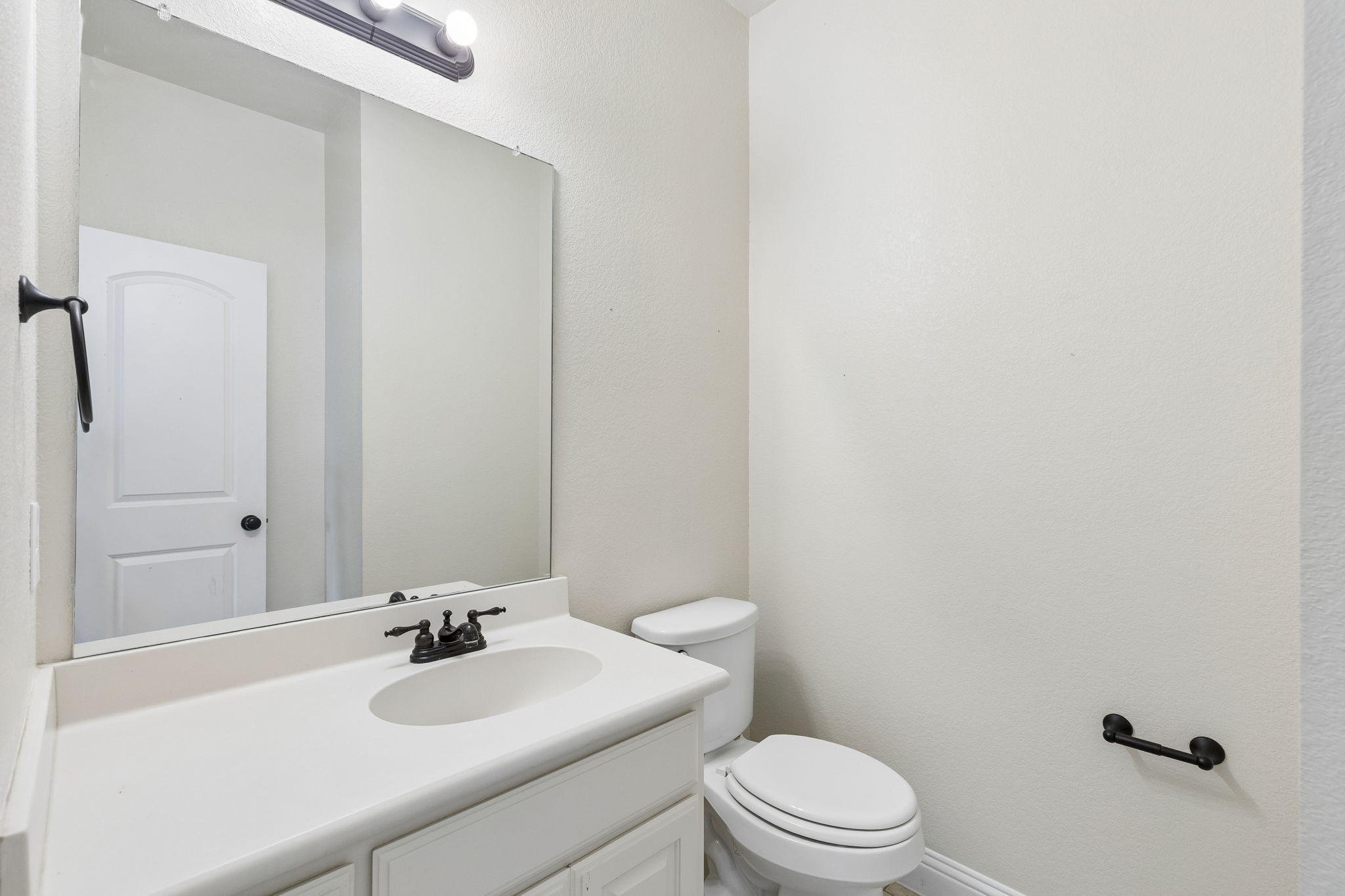 1683 St Croix Street Burleson TX 76028