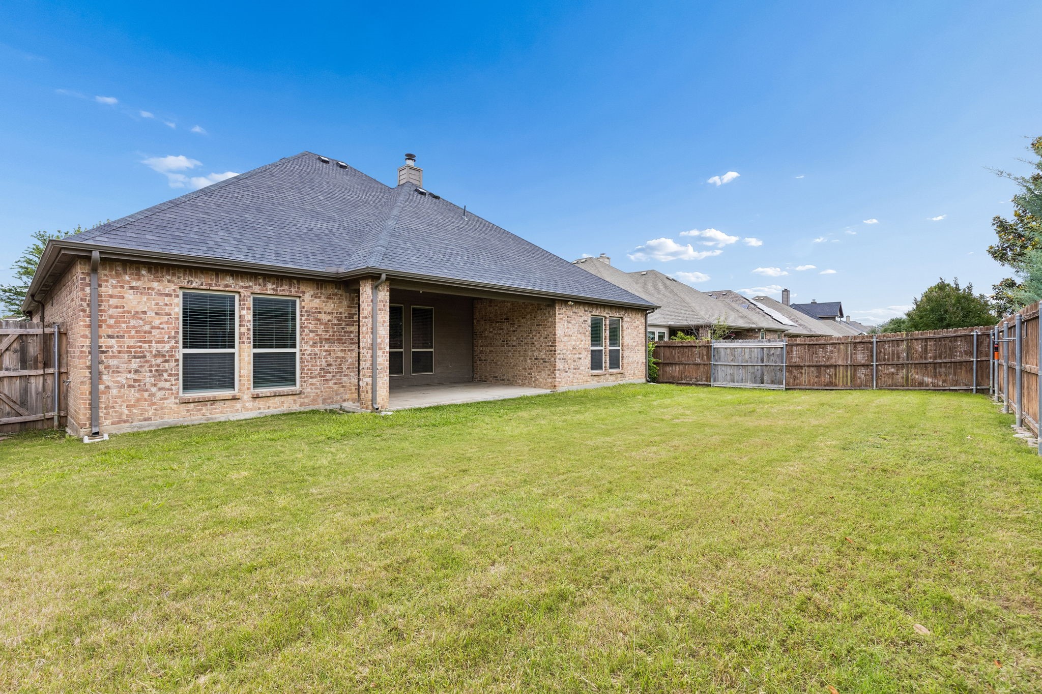 1683 St Croix Street Burleson TX 76028