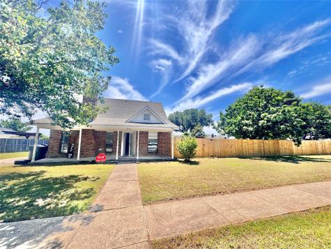 2006 Toulon Lane Carrollton TX 75007
