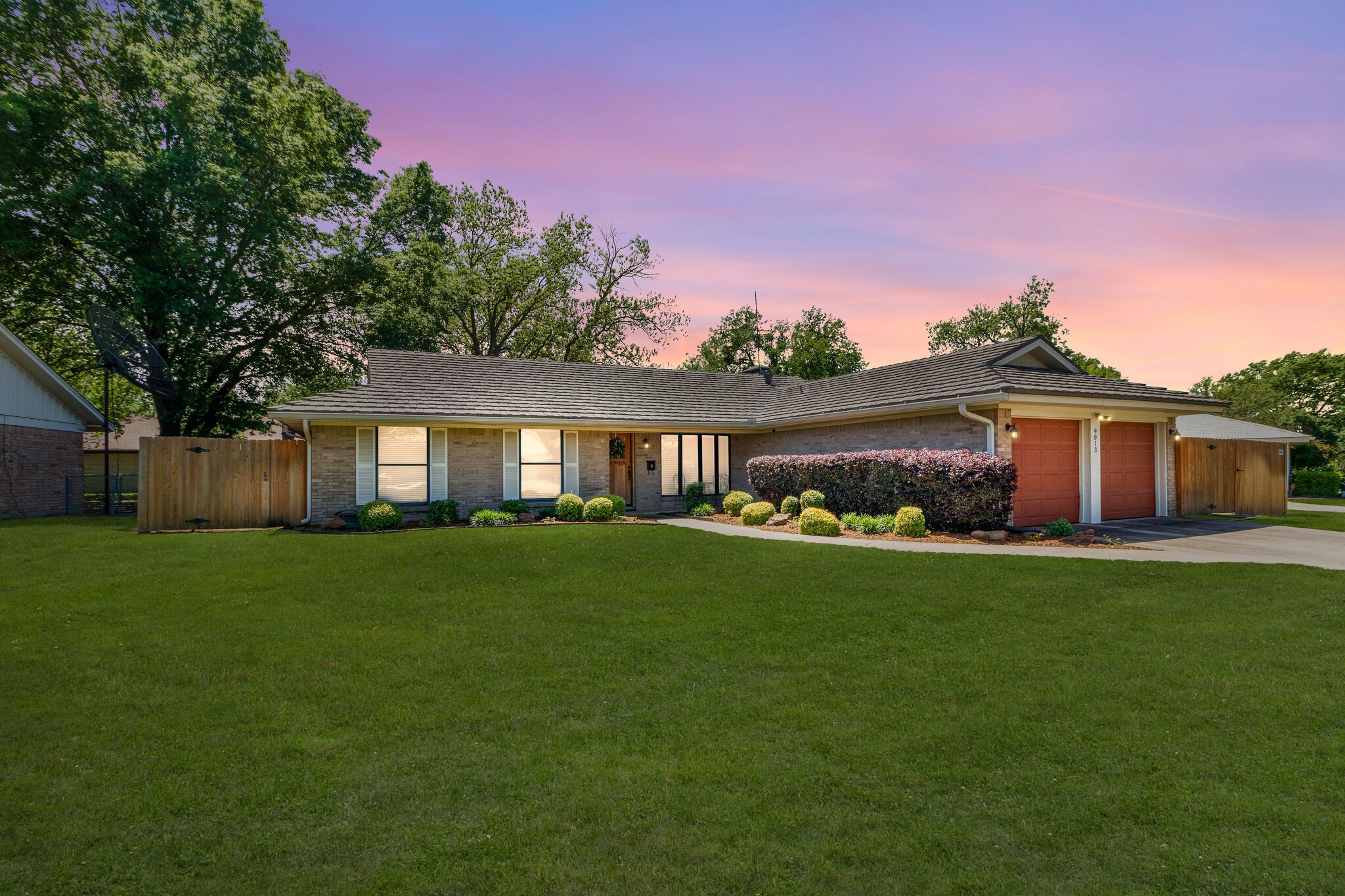 9013 Mahan Drive Benbrook TX 76116