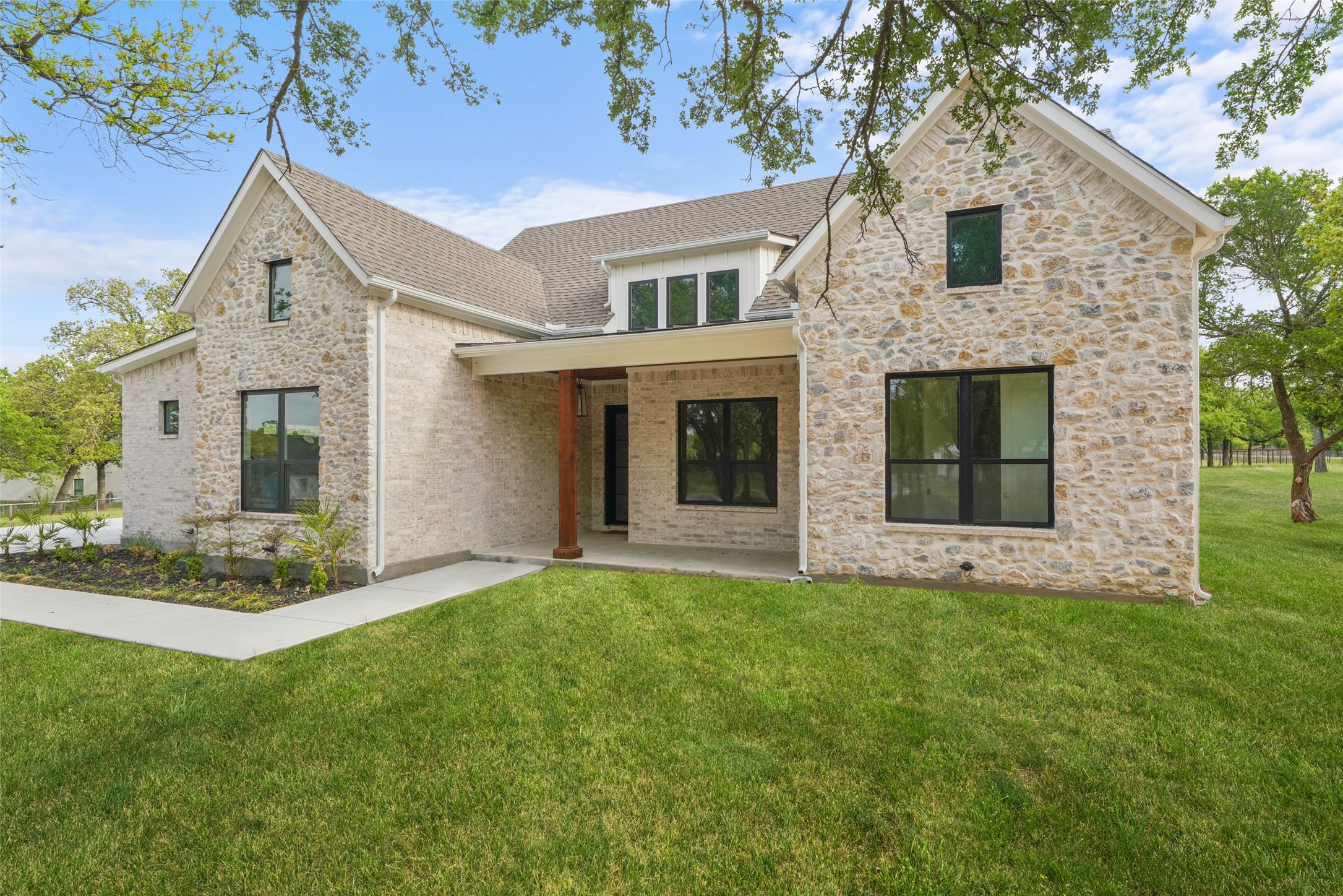 1000 Bluebonnet Ridge Weatherford TX 76087