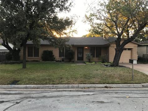 905 Walter Street Bedford TX 76022