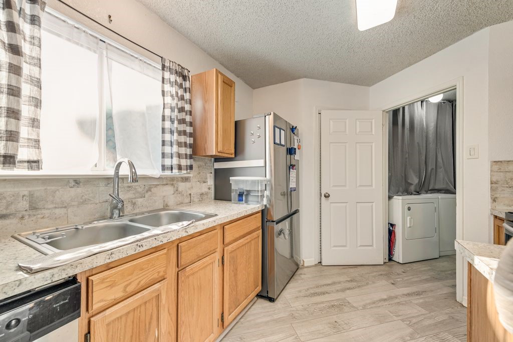 1443 Windmill Lane Mesquite TX 75149
