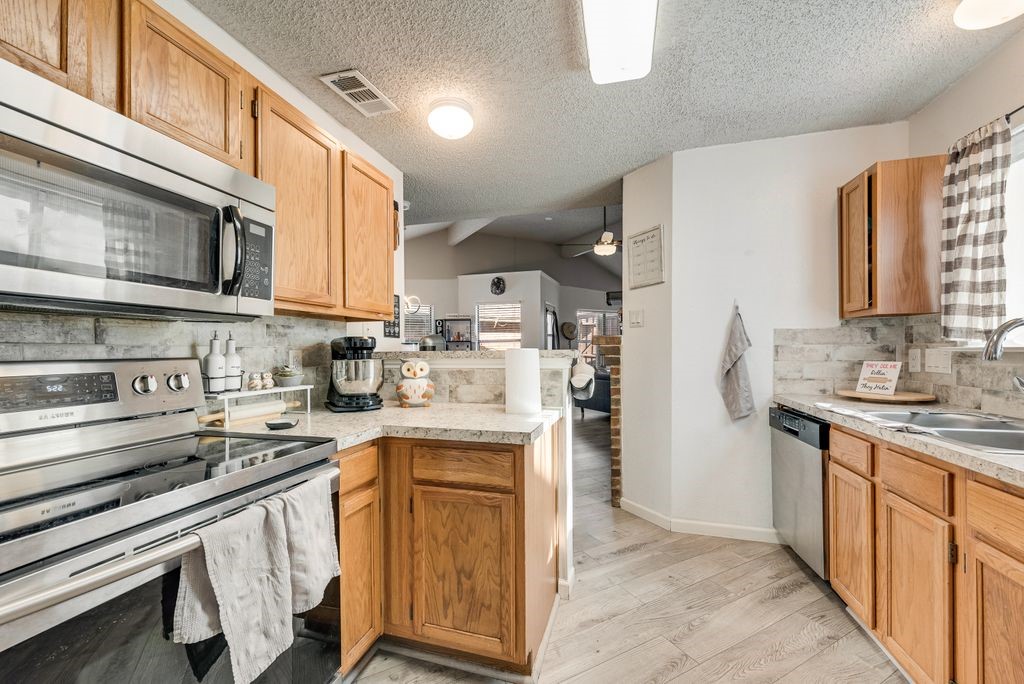 1443 Windmill Lane Mesquite TX 75149