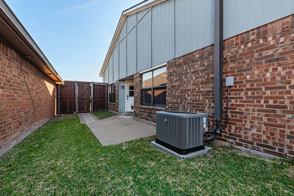 1443 Windmill Lane Mesquite TX 75149