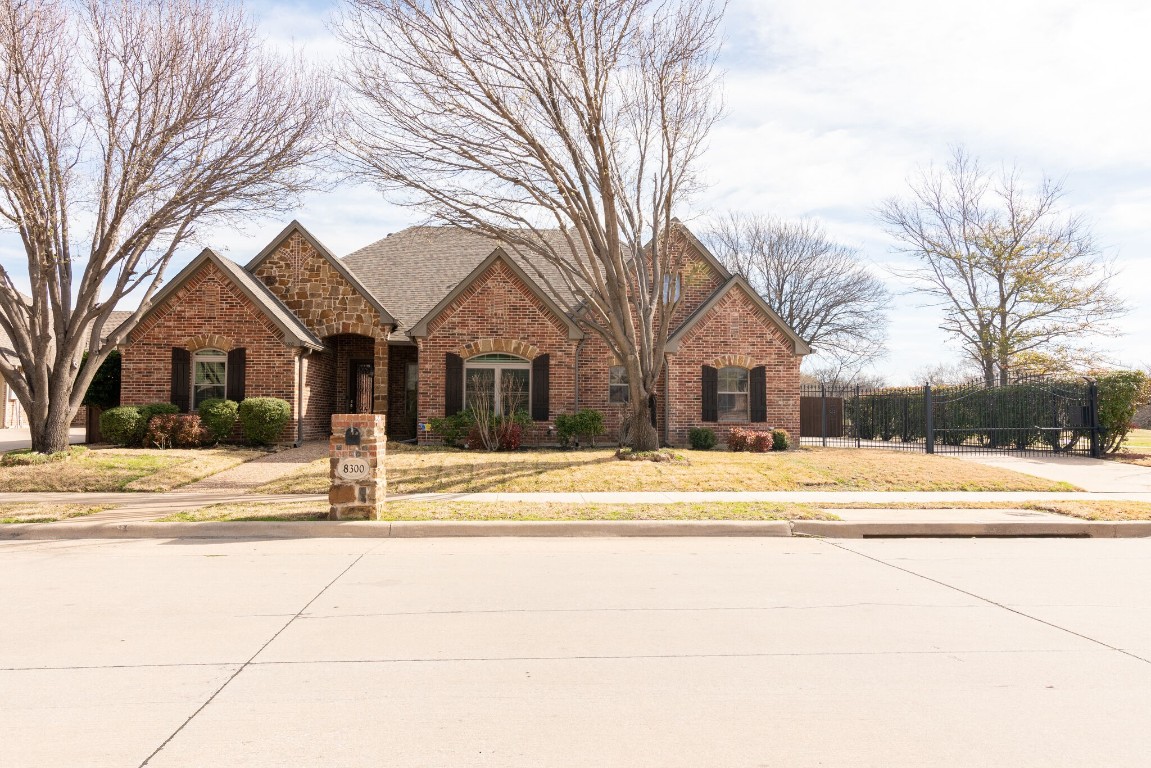 8300 Park Brook Drive North Richland Hills TX 76182
