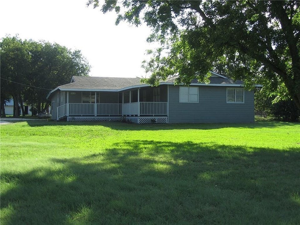 2539 S Highway 171 Cleburne TX 76031