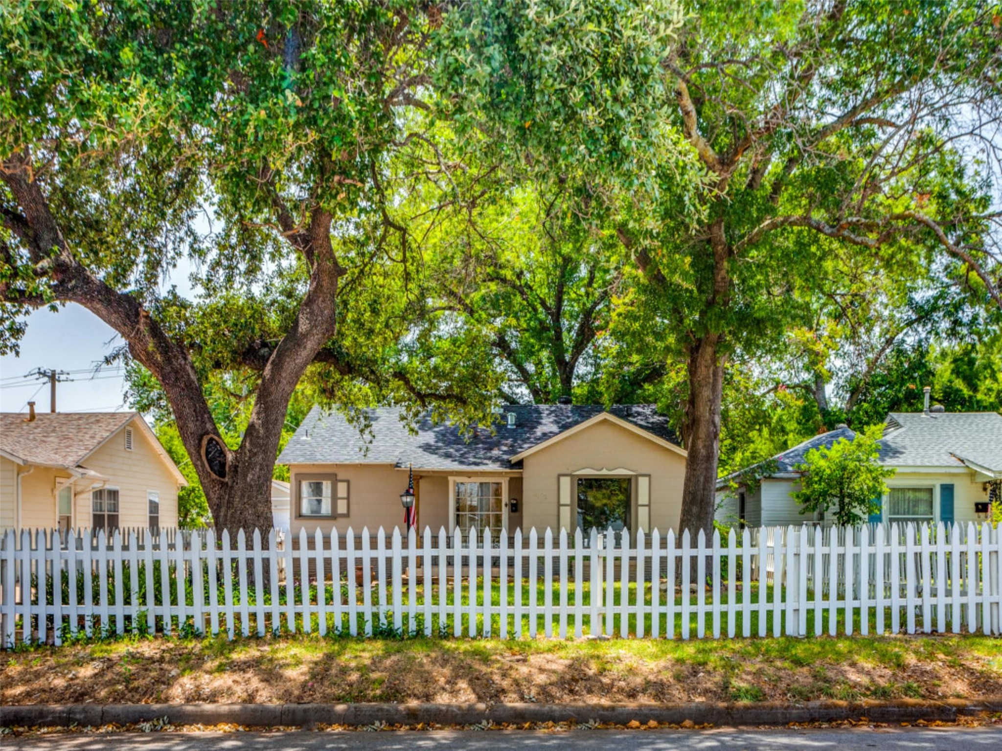 6009 Malvey Avenue Fort Worth TX 76116
