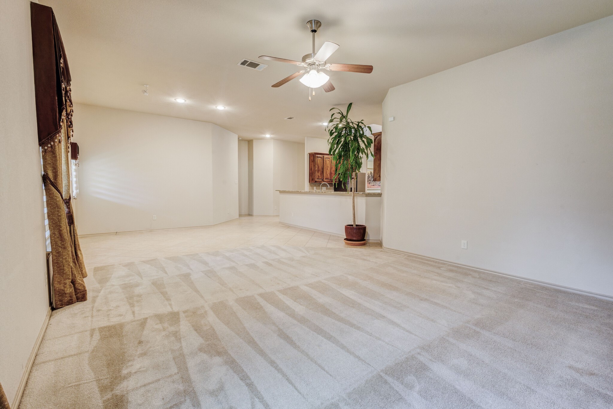 1004 Keats Drive Desoto TX 75115